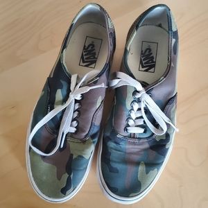 Camo Low Top Vans